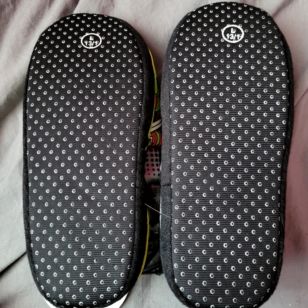 Slippers - Picture 3 of 3